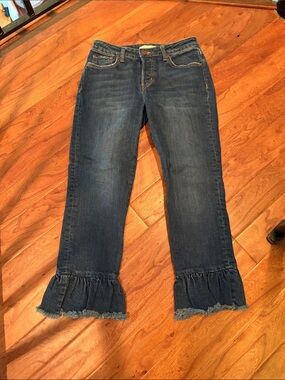 Ei8ht Dreams Ruffled Frayed Hem Straight Leg Jean Size 26